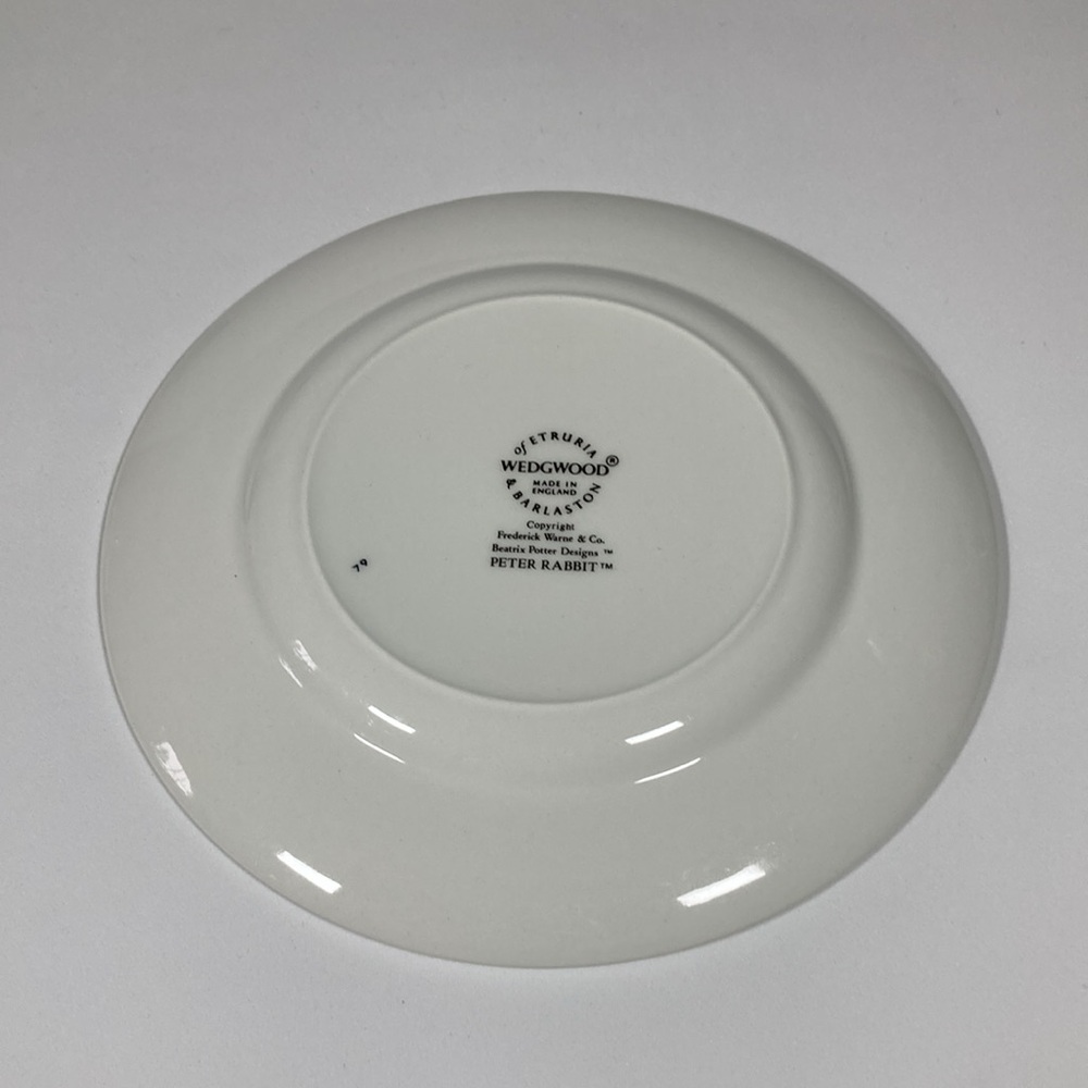 Peter Rabbit Plate - Picture 2 of 3